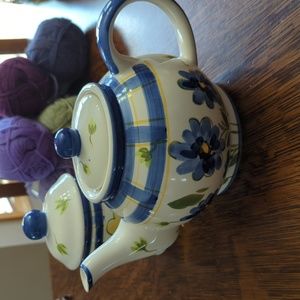 Herman Dodge and Son Tea Pot and Jar